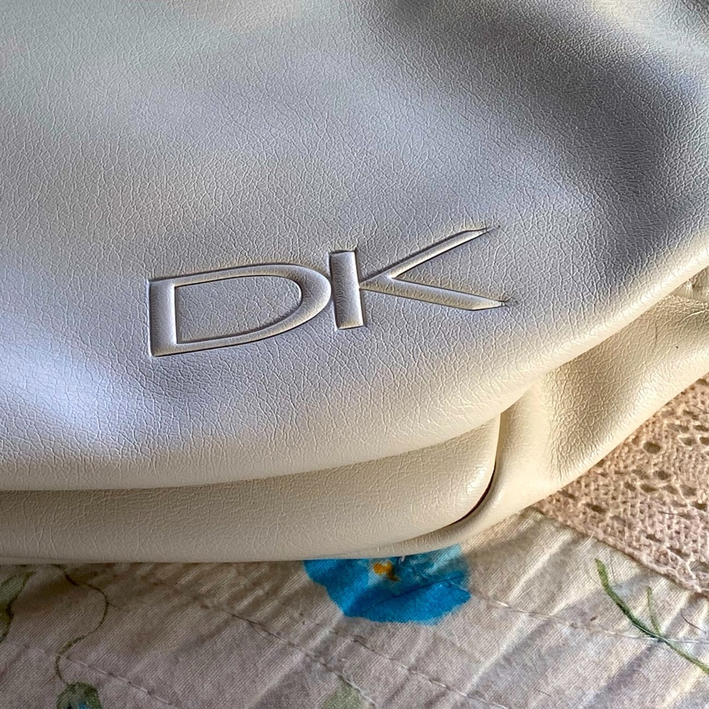 NWT Donna Karan handbag/tote,cream faux leather,gold,Cashmere Collection - Picture 4 of 12